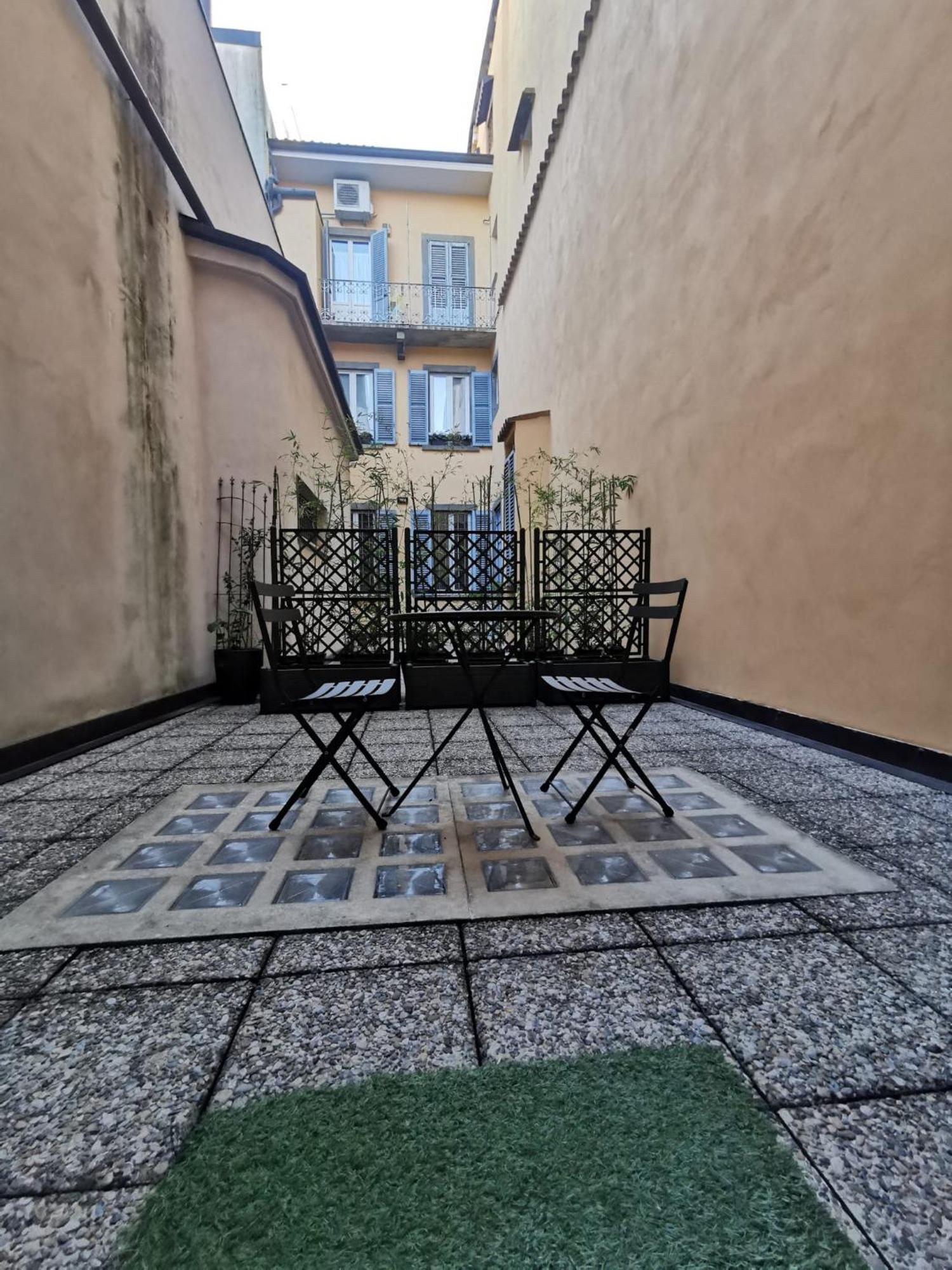 Flora Inn, Super Sweet Studio - Centro Μπέργκαμο Εξωτερικό φωτογραφία